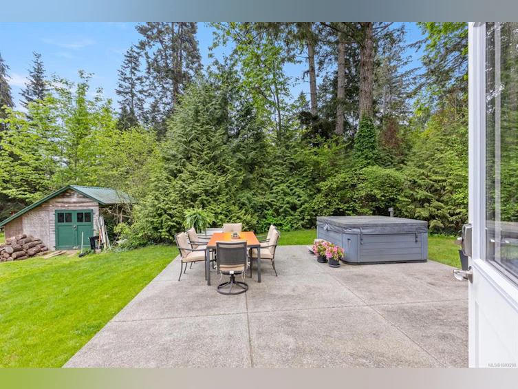 3671 Thomson Road, Courtenay, BC, V9N 9T5 - 45