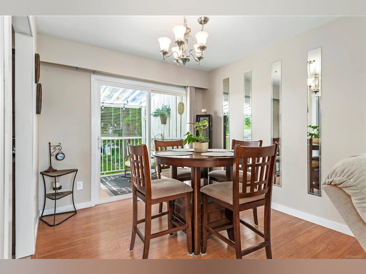 183 S Dogwood Street, Campbell River, BC, V9W 2X5 - 11