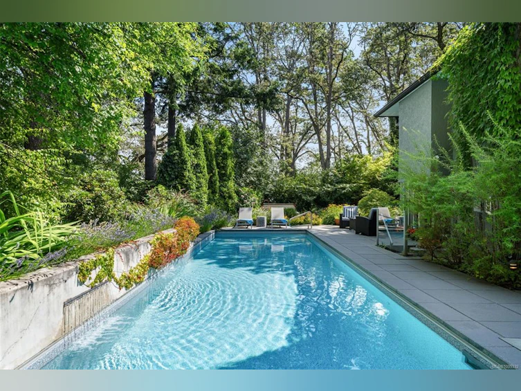 3971 Blenkinsop Road, Saanich, BC, V8P 3P8 - 33