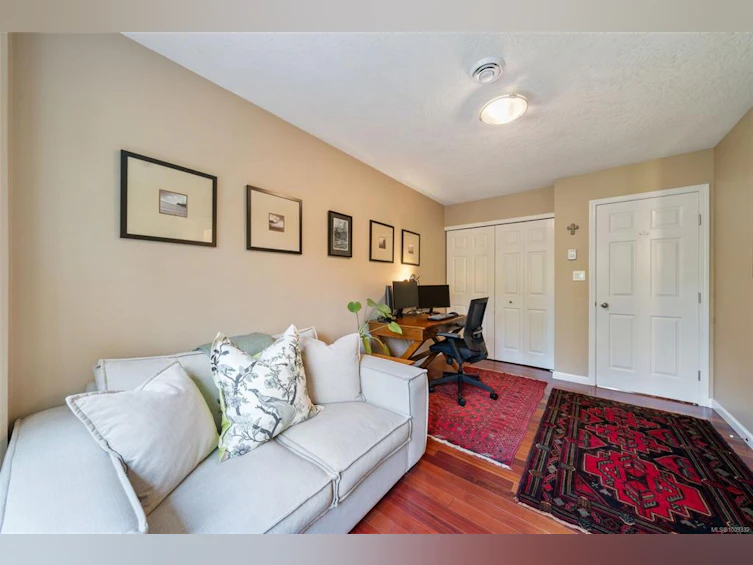 3971 Blenkinsop Road, Saanich, BC, V8P 3P8 - 28