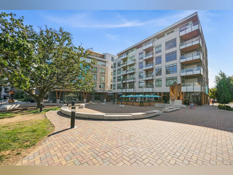 105-501 Park Place, Esquimalt, BC, V9A 0H3 - 36
