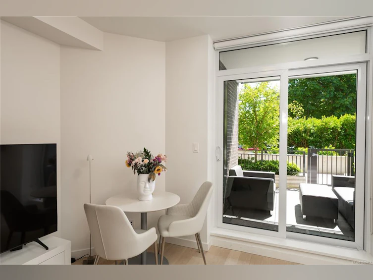 101-550 Michigan Street, Victoria, BC, V8V 0G3 - 3