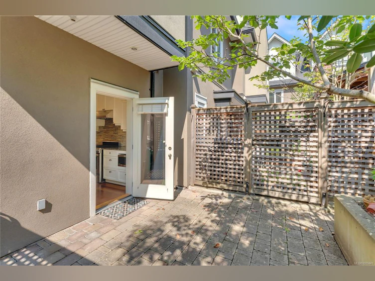 17-675 Superior Street, Victoria, BC, V8V 1V1 - 26