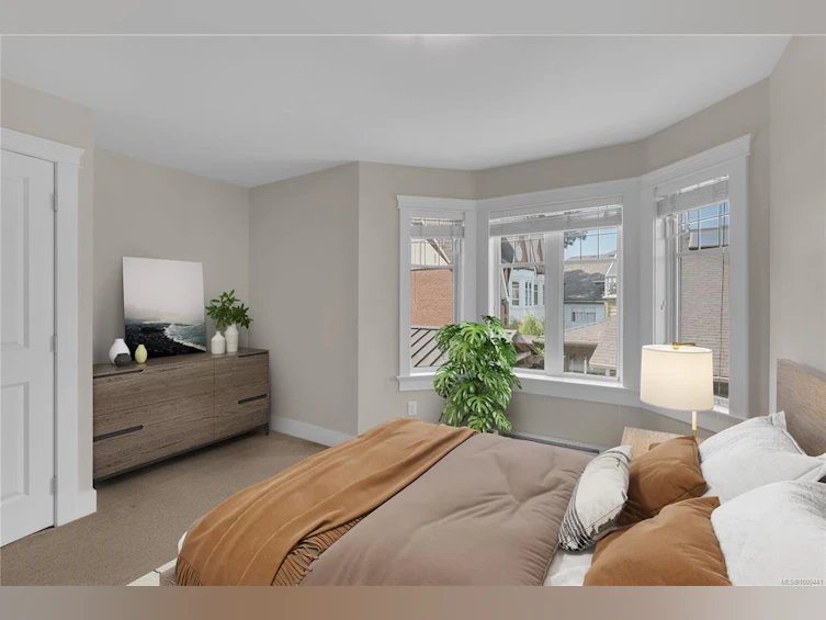 17-675 Superior Street, Victoria, BC, V8V 1V1 - 18