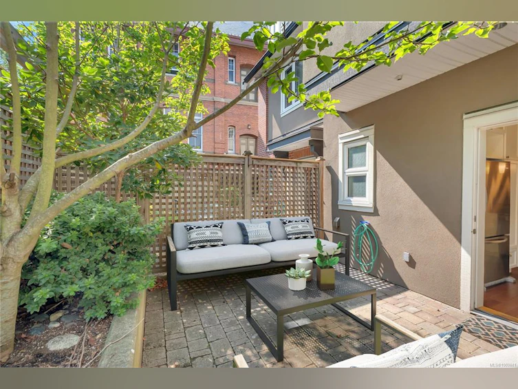 17-675 Superior Street, Victoria, BC, V8V 1V1 - 24