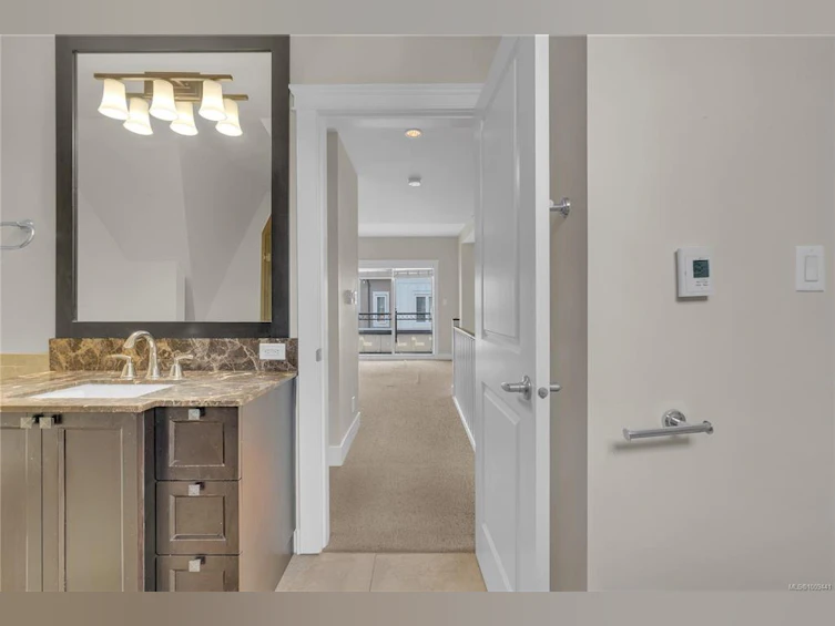 17-675 Superior Street, Victoria, BC, V8V 1V1 - 16