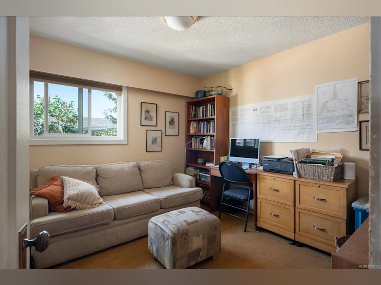 2222 Fern Road, Nanaimo, BC, V9S 2W9 - 16