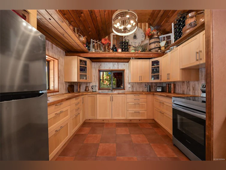 604 Waugh Road, Mayne Island, BC, V0N 2J1 - 21