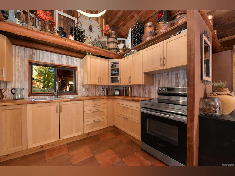 604 Waugh Road, Mayne Island, BC, V0N 2J1 - 22