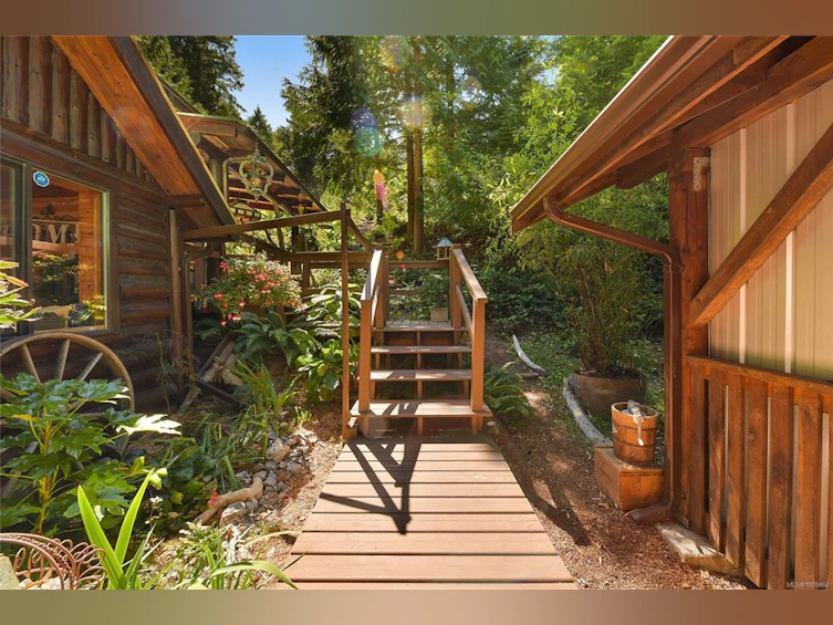 604 Waugh Road, Mayne Island, BC, V0N 2J1 - 51