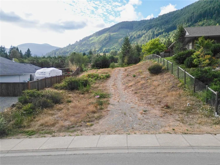 464 Mountain View Drive, Lake Cowichan, BC, V0R 2G1 - 11