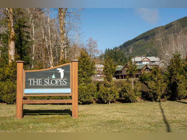 464 Mountain View Drive, Lake Cowichan, BC, V0R 2G1 - 3