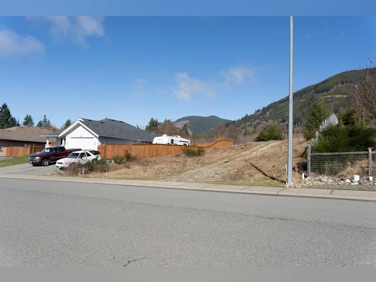 464 Mountain View Drive, Lake Cowichan, BC, V0R 2G1 - 7