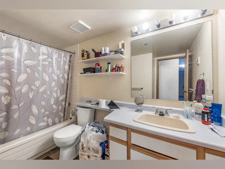 114-1655 Begbie Street, Victoria, BC, V8R 1L4 - 10