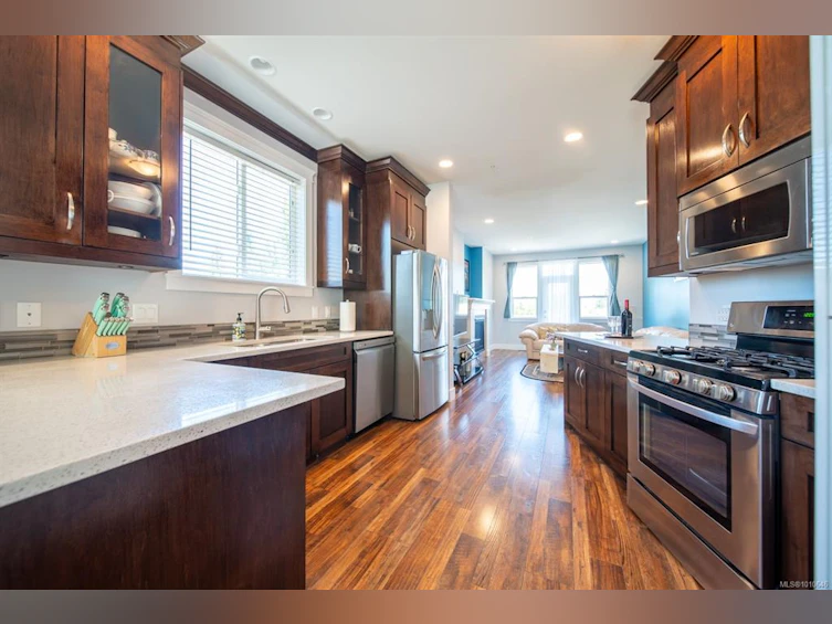 6193 Washington Way, Nanaimo, BC, V9T 0A2 - 9