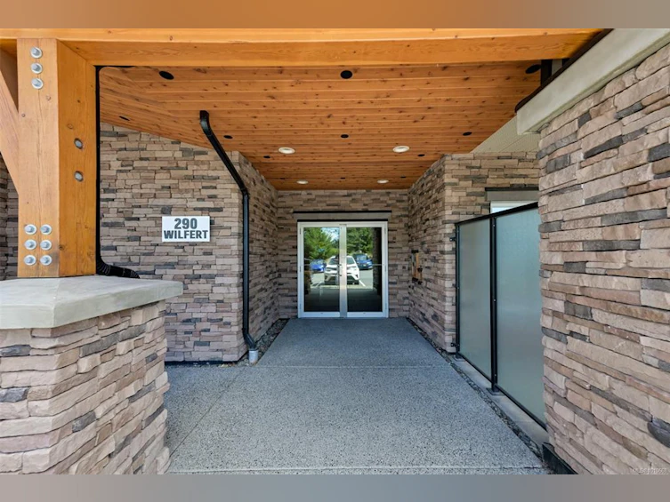 107-290 Wilfert Road, View Royal, BC, V9C 0H6 - 3