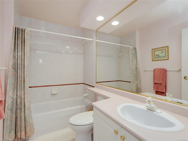 75-530 Marsett Place, Saanich, BC, V8Z 7J2 - 14