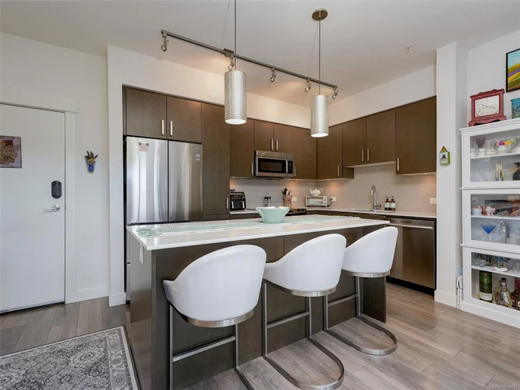 304-290 Wilfert Road, View Royal, BC, V9C 0H6 - 5