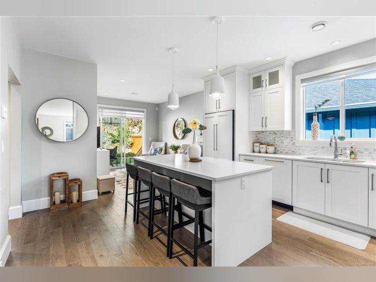 1230 Flint Avenue, Langford, BC, V9B 0T9 - 2