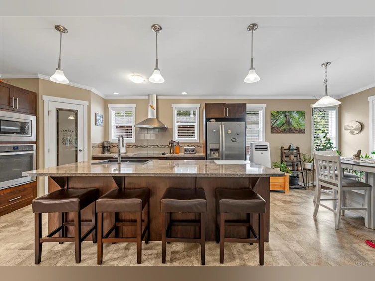 24-3704 Melrose Road, Hilliers, BC, V9K 1V3 - 4