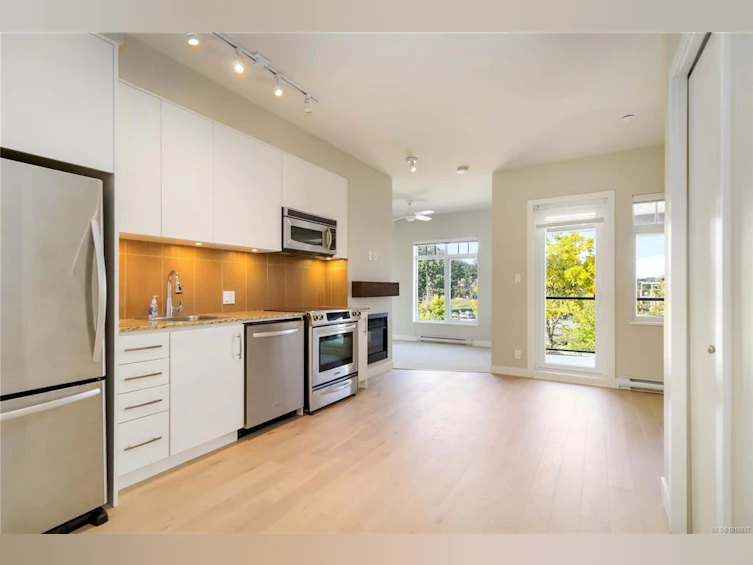 319-1375 Bear Mountain Pkwy, Langford, BC, V9B 0C9 - 4