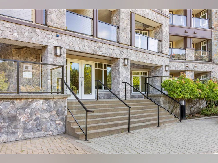 319-1375 Bear Mountain Pkwy, Langford, BC, V9B 0C9 - 32