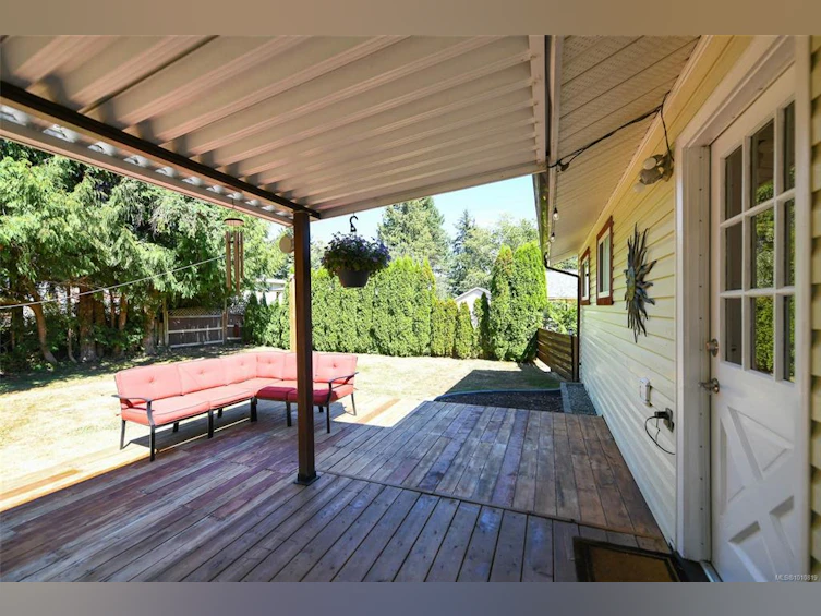 1964 Robb Avenue, Comox, BC, V9M 2E4 - 34