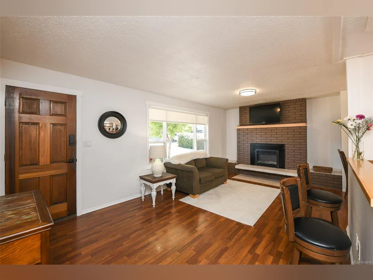 1964 Robb Avenue, Comox, BC, V9M 2E4 - 16