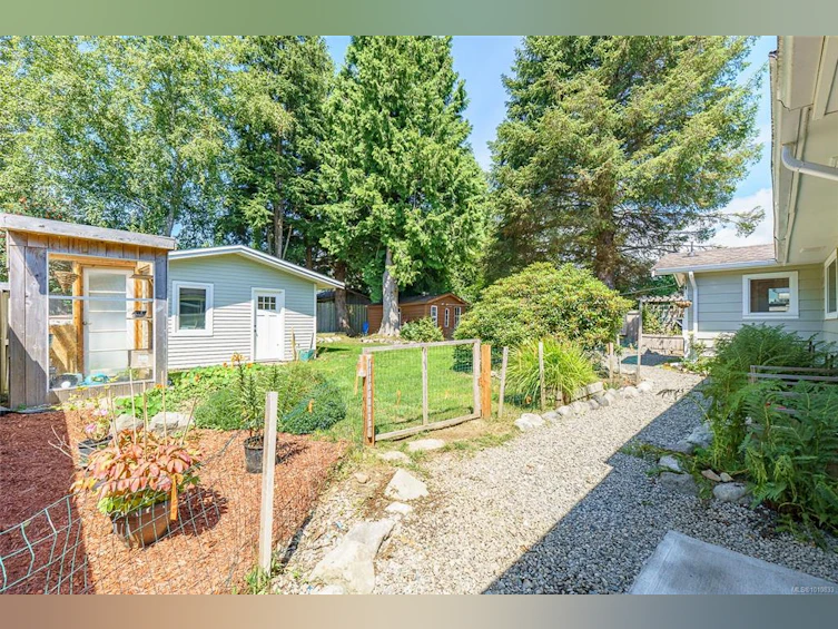 255 Otter Street, Ucluelet, BC, V0R 3A0 - 27