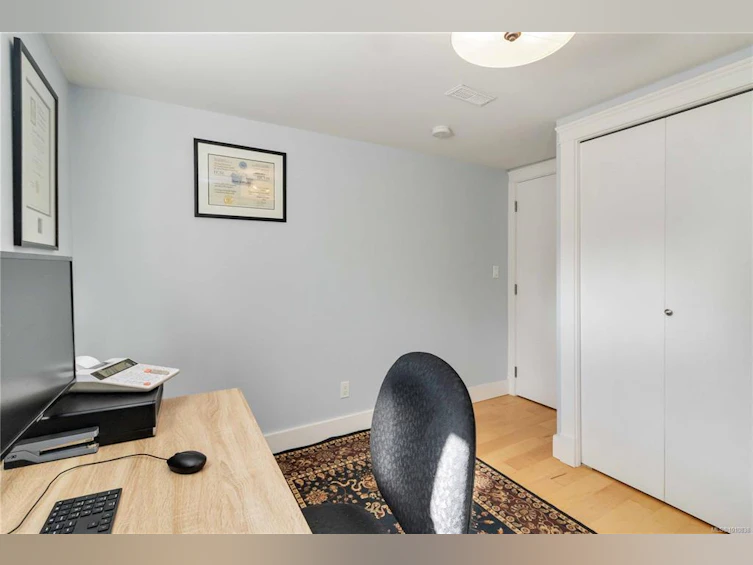 3854 Ascot Drive, Saanich, BC, V8P 3S1 - 28