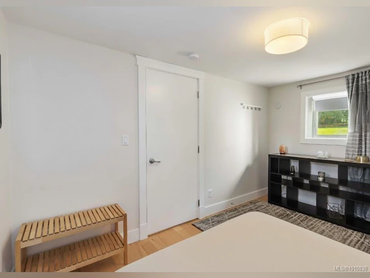 3854 Ascot Drive, Saanich, BC, V8P 3S1 - 26