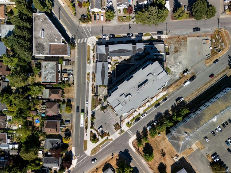 105-916 Lyall Street, Esquimalt, BC, V9A 5E6 - 38