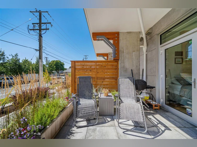 105-916 Lyall Street, Esquimalt, BC, V9A 5E6 - 22