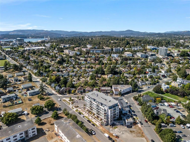 105-916 Lyall Street, Esquimalt, BC, V9A 5E6 - 36
