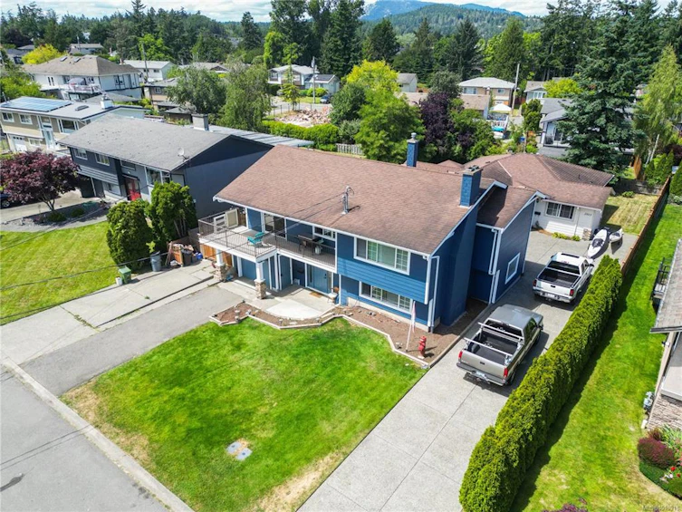 2015 Linda Place, Sidney, BC, V8L 2N4 - 2