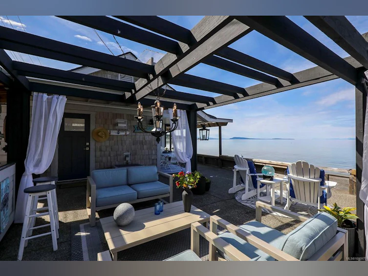 2935 W Island Highway, Qualicum Beach, BC, V9K 2H2 - 34