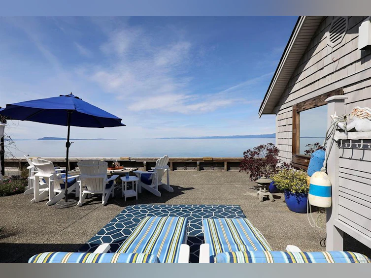 2935 W Island Highway, Qualicum Beach, BC, V9K 2H2 - 27