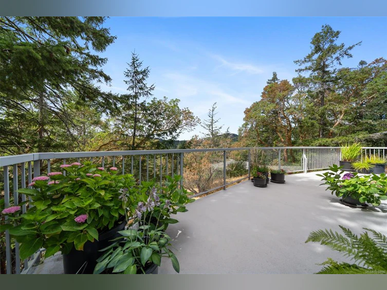 1618 Davies Road, Highlands, BC, V9B 6E8 - 33