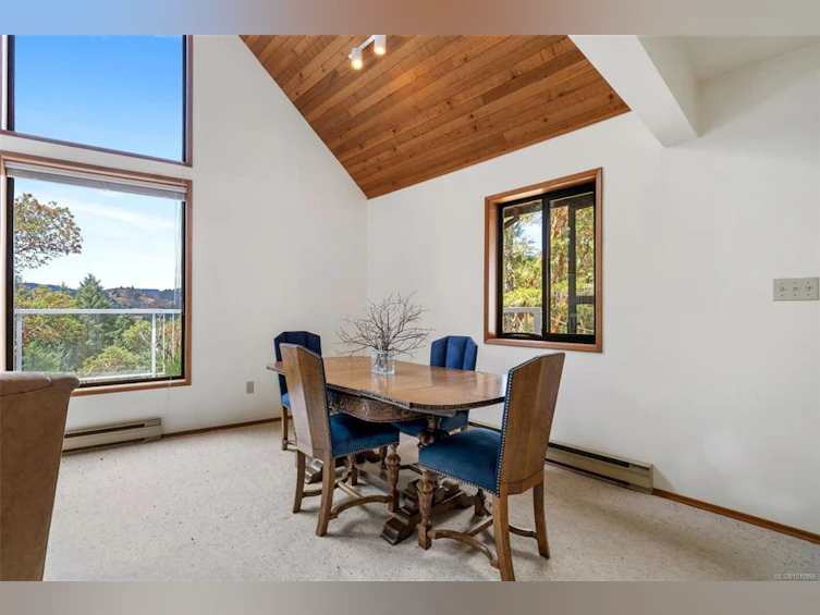 1618 Davies Road, Highlands, BC, V9B 6E8 - 16
