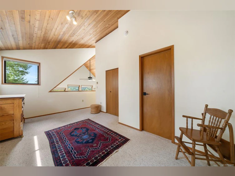 1618 Davies Road, Highlands, BC, V9B 6E8 - 21