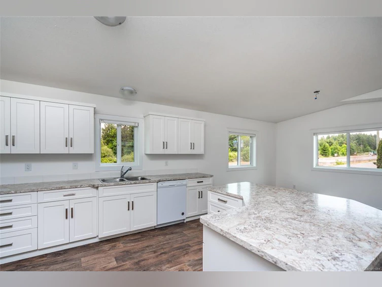 29-731 Marine Drive, Ucluelet, BC, V0R 3A0 - 12