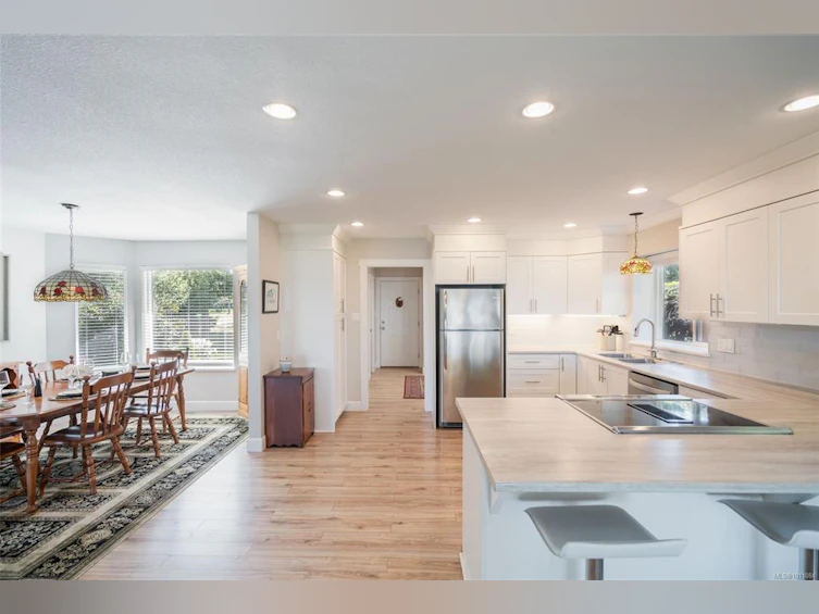 428 N Dogwood Street, Parksville, BC, V9P 1C6 - 18