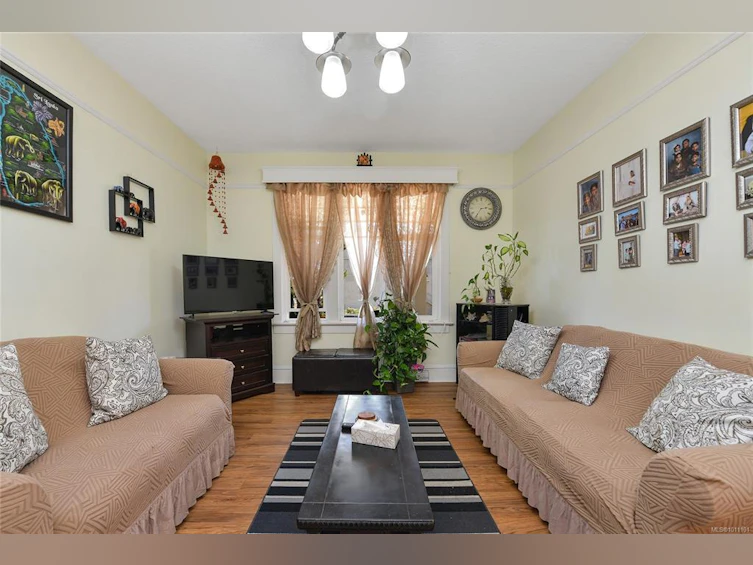 3230 Eldon Place, Saanich, BC, V8Z 3R4 - 5