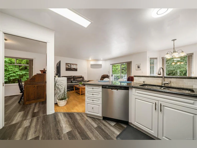 18 North Shore Road, Lake Cowichan, BC, V0R 2G0 - 20