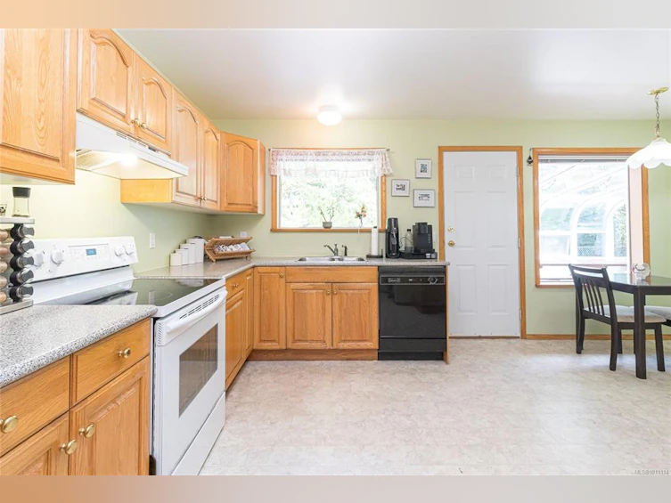 667 Goldie Avenue, Langford, BC, V9B 6H3 - 9