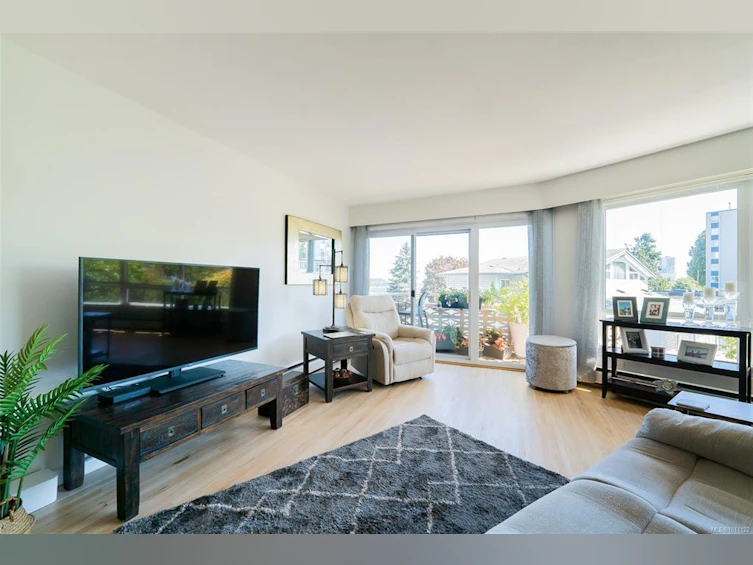 204-375 Newcastle Avenue, Nanaimo, BC, V9S 4H9 - 4