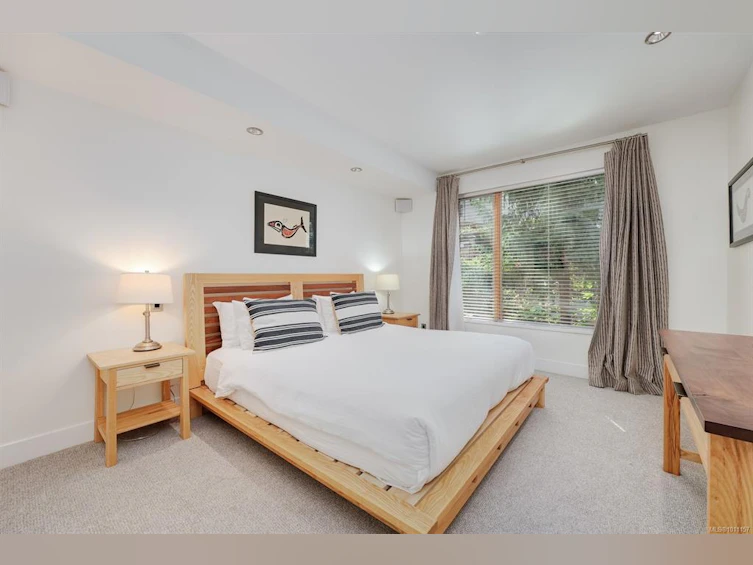 101-851 Verdier Avenue, Central Saanich, BC, V8M 1C5 - 20