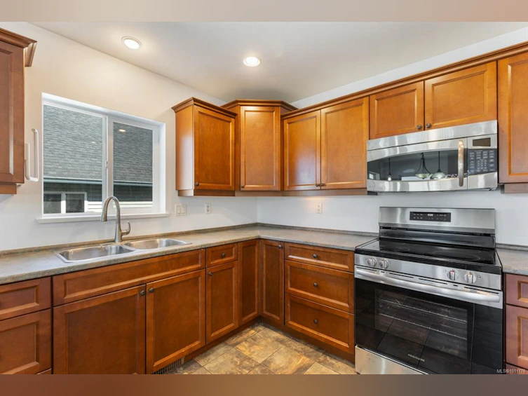 2674 Rydal Avenue, Cumberland, BC, V0R 1S0 - 61