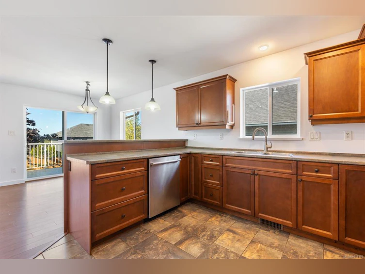 2674 Rydal Avenue, Cumberland, BC, V0R 1S0 - 60