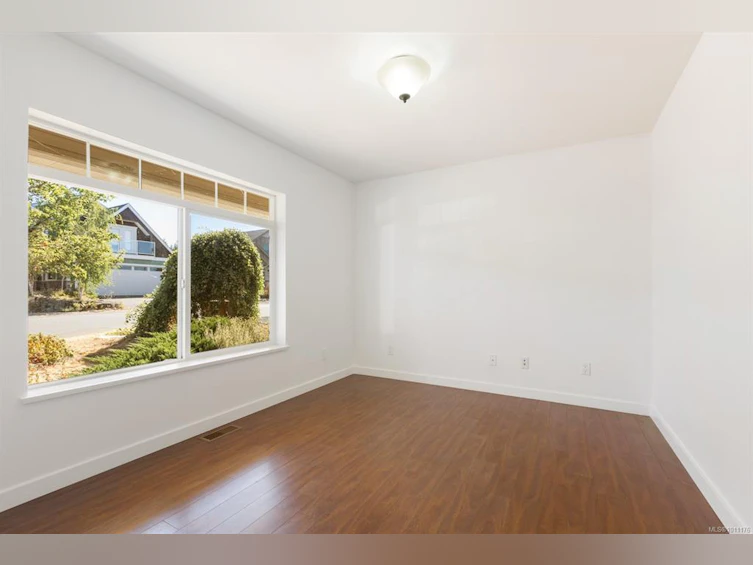 2674 Rydal Avenue, Cumberland, BC, V0R 1S0 - 6
